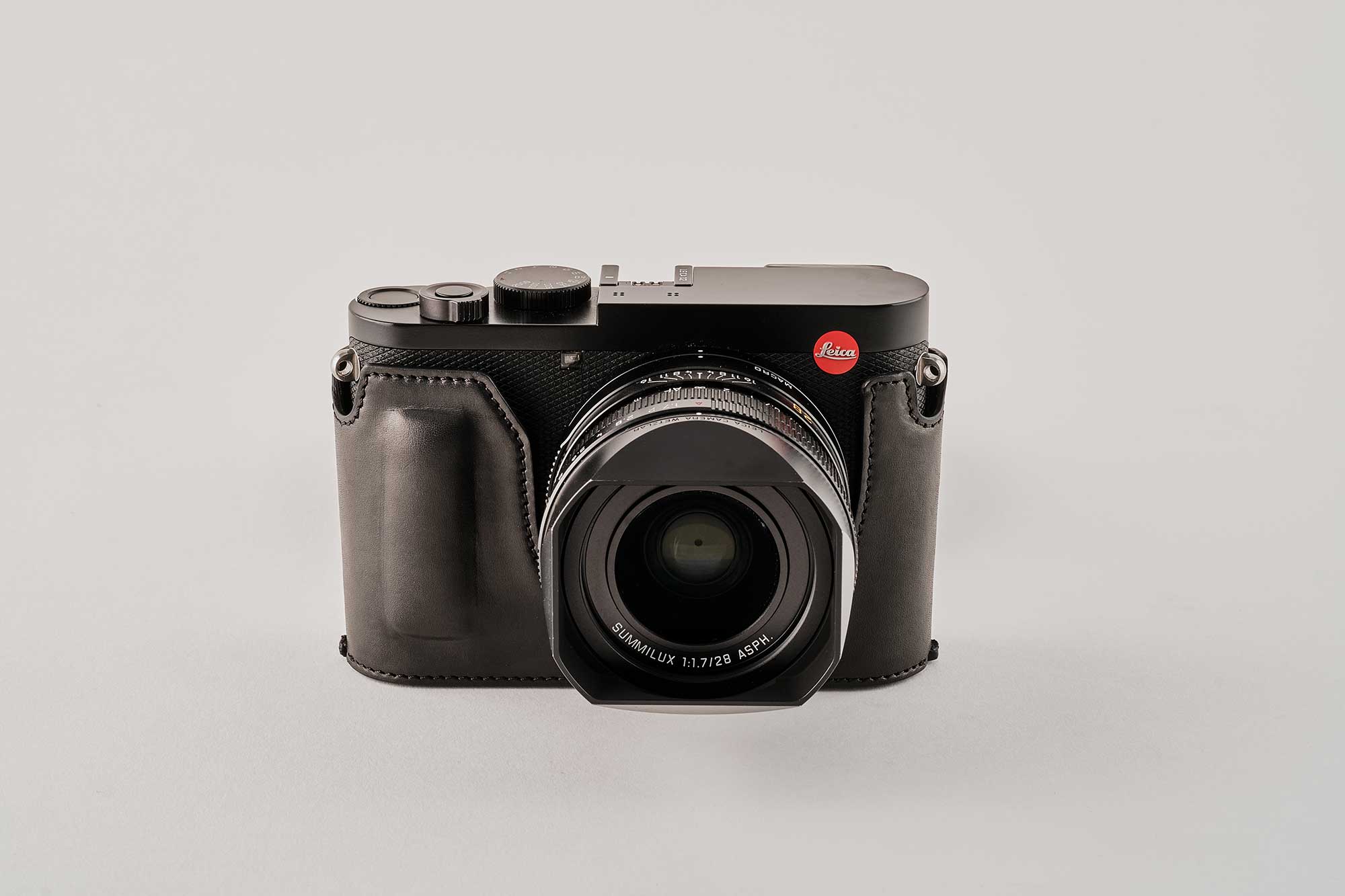 Oberwerth Leica Q2 Open Version Half Case Black Leather HC-CL-Q2-LS 501