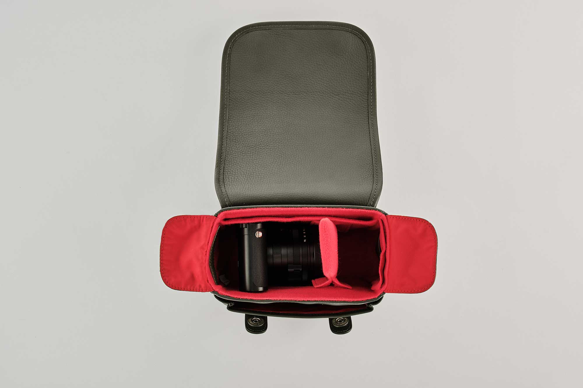 The Q Bag® Casual Reporter - Leica Q3 Bag