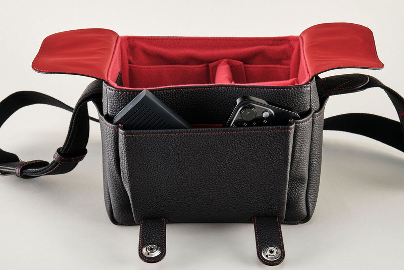 Oberwerth Louis M11 Visoflex Leather Camera Bag, Black with Red Stitch -  Leica Store Miami